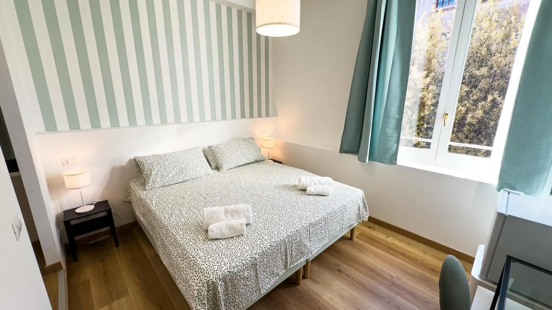 Laura'S Rooms Rome Italy