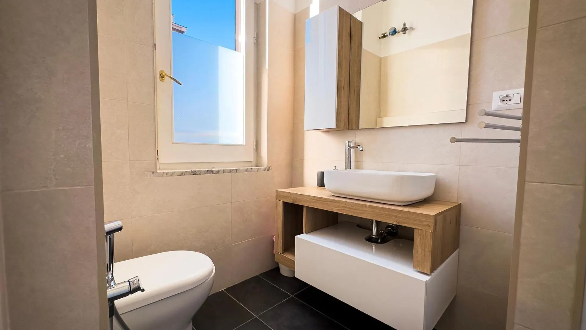 Guest house Laura'S Rooms Rome Italy